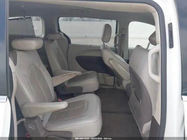 2C4RC1BG5LR279244 2020 CHRYSLER PACIFICA - Image 8