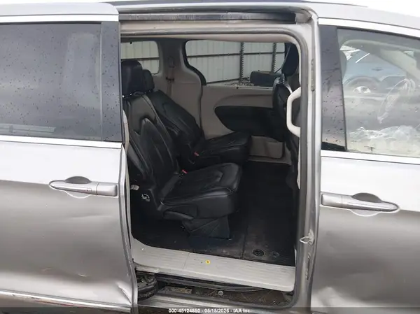 2C4RC1BG5LR279793 2020 CHRYSLER PACIFICA - Image 8