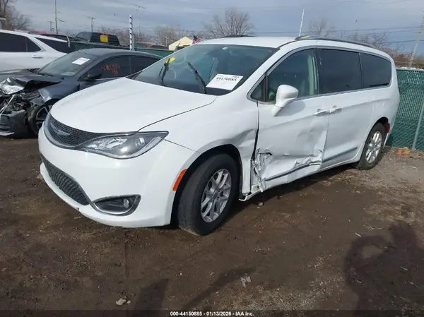 2C4RC1BG5LR284525 2020 CHRYSLER PACIFICA - Image 2