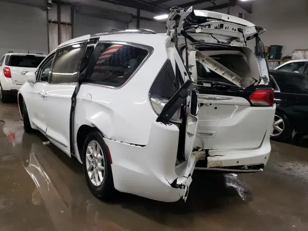 2C4RC1BG5LR285657 2020 CHRYSLER PACIFICA - Image 2