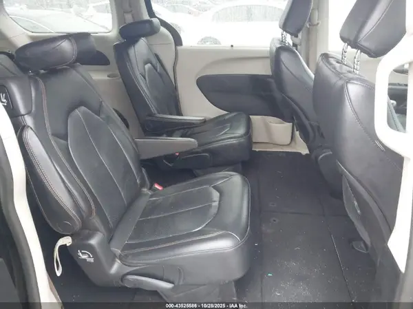 2C4RC1BG5LR285805 2020 CHRYSLER PACIFICA - Image 8