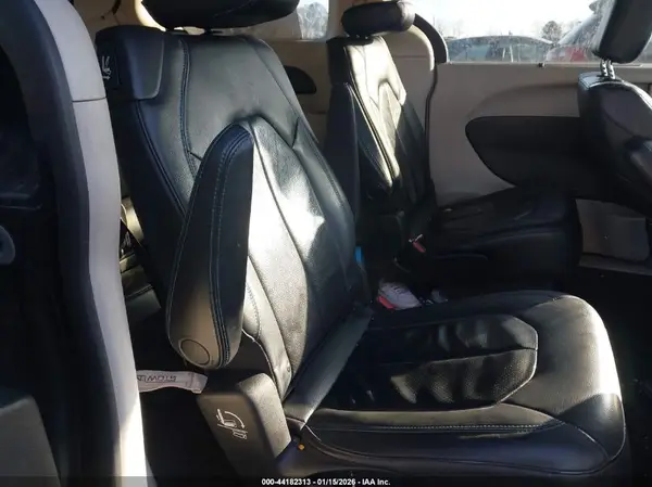 2C4RC1BG5MR527347 2021 CHRYSLER PACIFICA - Image 8