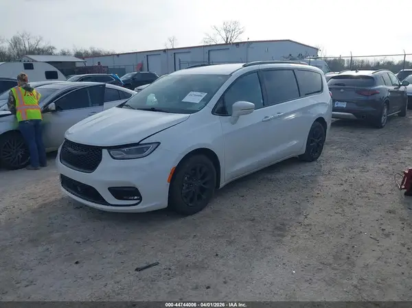 2C4RC1BG5MR531009 2021 CHRYSLER PACIFICA - Image 2