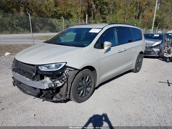 2C4RC1BG5MR541426 2021 CHRYSLER PACIFICA - Image 2