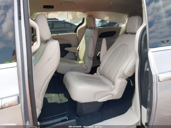 2C4RC1BG5MR552782 2021 CHRYSLER PACIFICA - Image 8