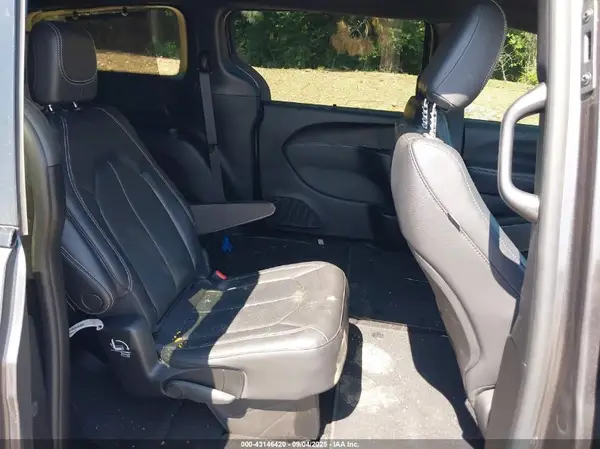 2C4RC1BG5MR607182 2021 CHRYSLER PACIFICA - Image 8