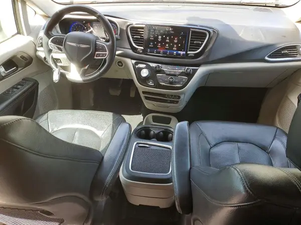 2C4RC1BG5NR106083 2022 CHRYSLER PACIFICA - Image 8