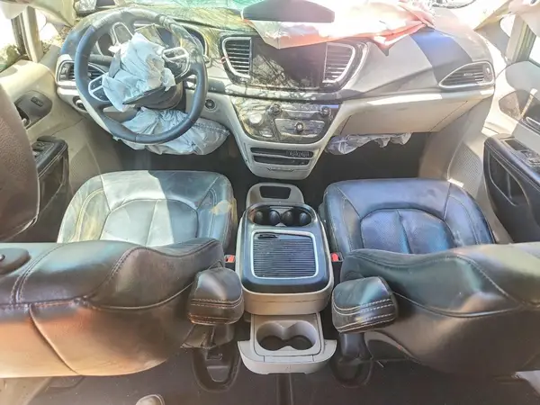 2C4RC1BG5NR117942 2022 CHRYSLER PACIFICA - Image 8
