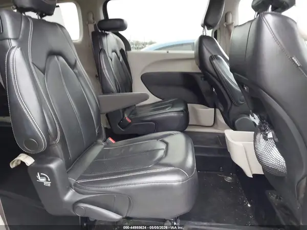 2C4RC1BG5NR135955 2022 CHRYSLER PACIFICA - Image 8