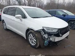 2C4RC1BG5NR141884 2022 CHRYSLER PACIFICA