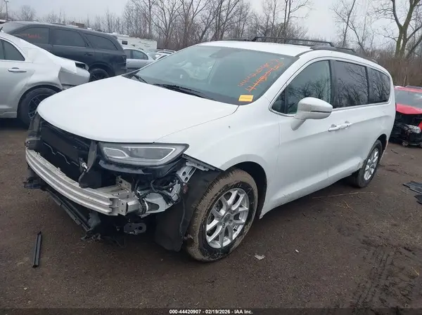 2C4RC1BG5NR141884 2022 CHRYSLER PACIFICA - Image 2