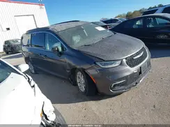 2C4RC1BG5NR147426 2022 CHRYSLER PACIFICA