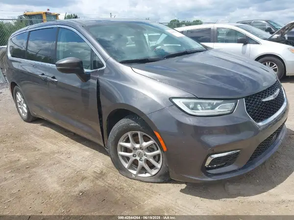 2C4RC1BG5PR520967 2023 CHRYSLER PACIFICA - Image 1