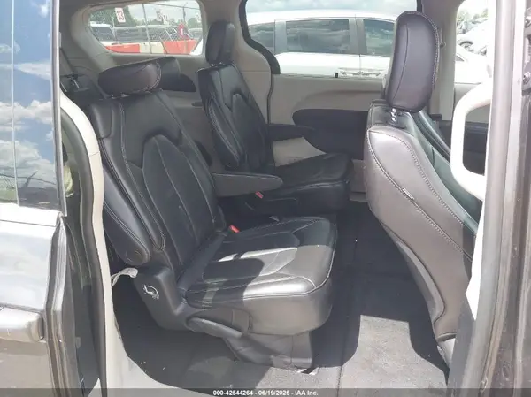 2C4RC1BG5PR520967 2023 CHRYSLER PACIFICA - Image 8