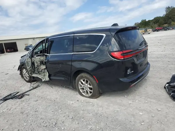 2C4RC1BG5PR524615 2023 CHRYSLER PACIFICA - Image 2