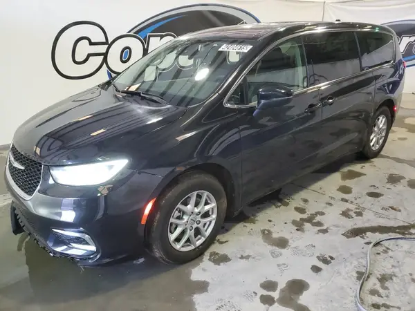 2C4RC1BG5PR529409 2023 CHRYSLER PACIFICA - Image 1