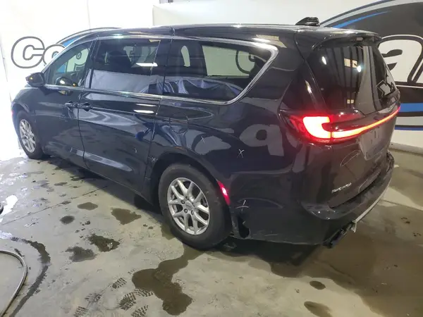 2C4RC1BG5PR529409 2023 CHRYSLER PACIFICA - Image 2
