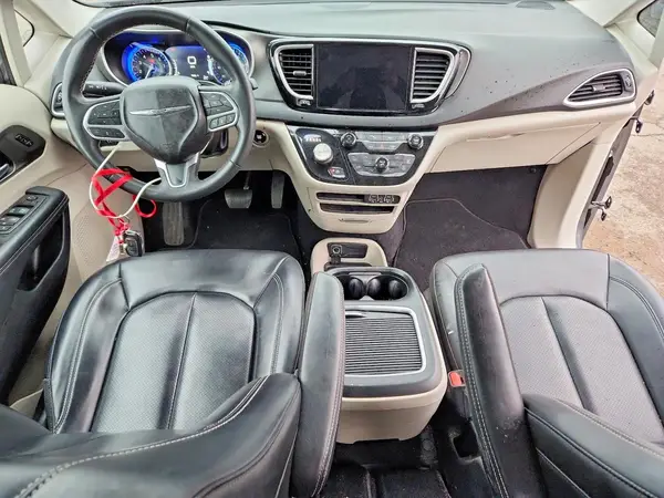 2C4RC1BG5PR550082 2023 CHRYSLER PACIFICA - Image 8