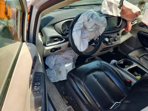 2C4RC1BG5PR566654 2023 CHRYSLER PACIFICA - Image 8