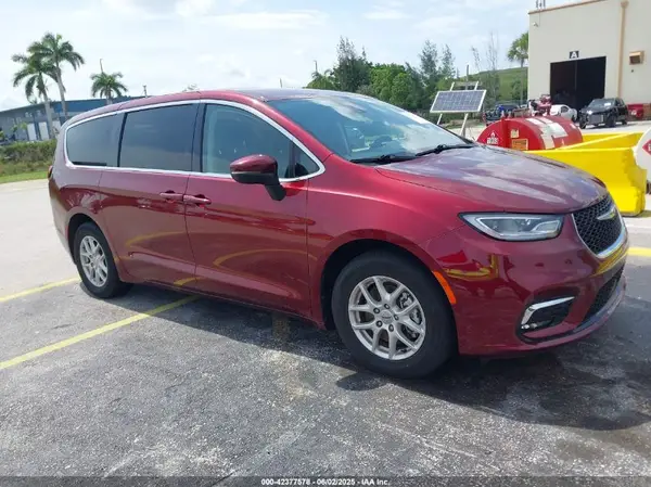 2C4RC1BG5PR573989 2023 CHRYSLER PACIFICA - Image 1