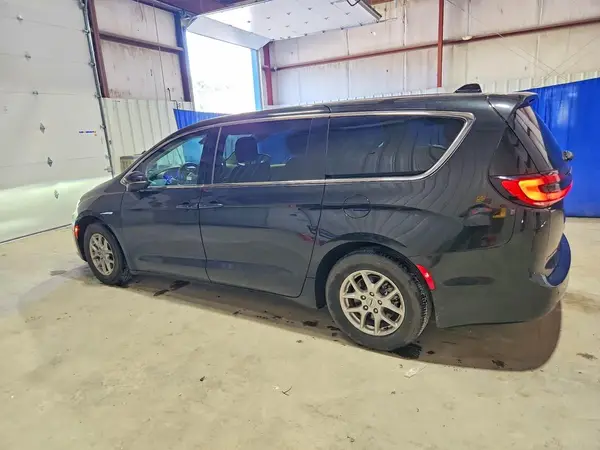 2C4RC1BG5PR623368 2023 CHRYSLER PACIFICA - Image 2