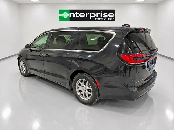 2C4RC1BG5PR627310 2023 CHRYSLER PACIFICA - Image 2