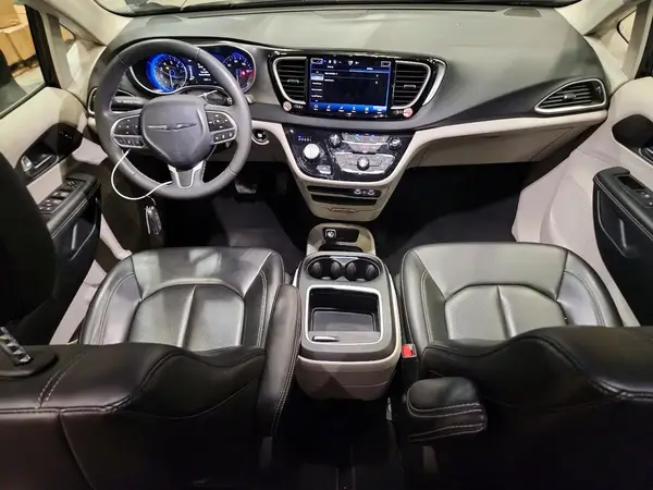 2C4RC1BG5PR627310 2023 CHRYSLER PACIFICA - Image 8