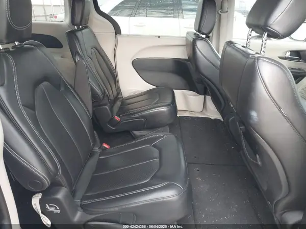 2C4RC1BG5PR627887 2023 CHRYSLER PACIFICA - Image 8