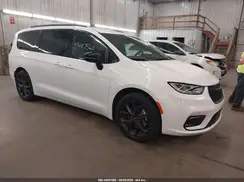 2C4RC1BG5RR113900 2024 CHRYSLER PACIFICA