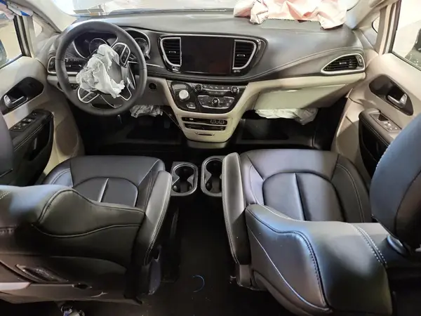 2C4RC1BG5RR133578 2024 CHRYSLER PACIFICA - Image 8