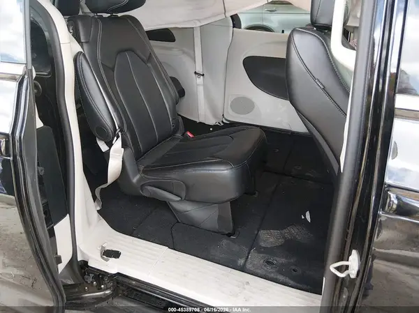 2C4RC1BG5RR145827 2024 CHRYSLER PACIFICA - Image 8
