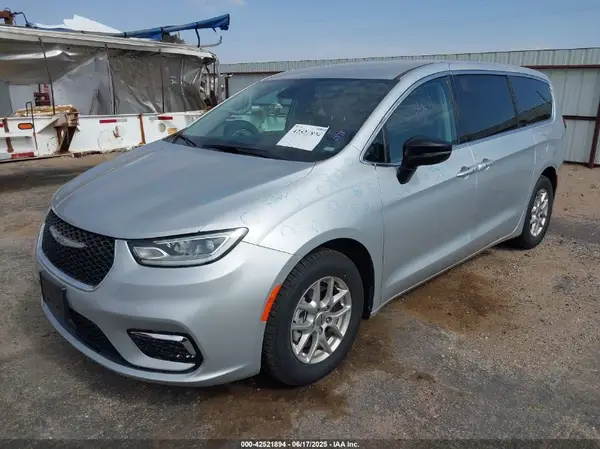 2C4RC1BG5RR146444 2024 CHRYSLER PACIFICA - Image 2