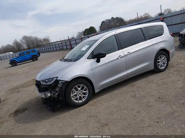 2C4RC1BG5RR148453 2024 CHRYSLER PACIFICA - Image 2