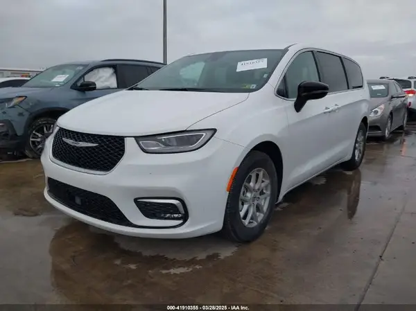 2C4RC1BG5RR149022 2024 CHRYSLER PACIFICA - Image 2