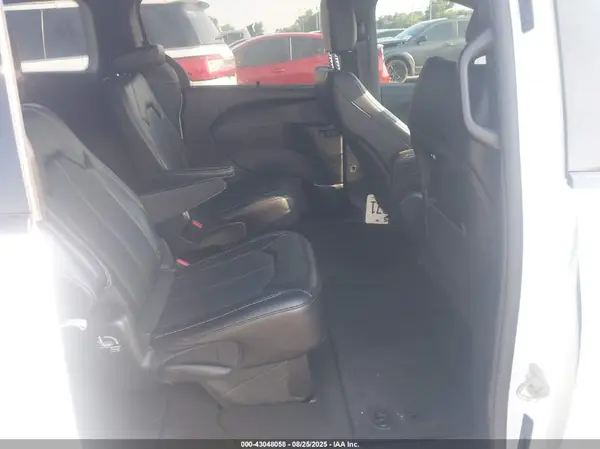 2C4RC1BG5RR159968 2024 CHRYSLER PACIFICA - Image 8