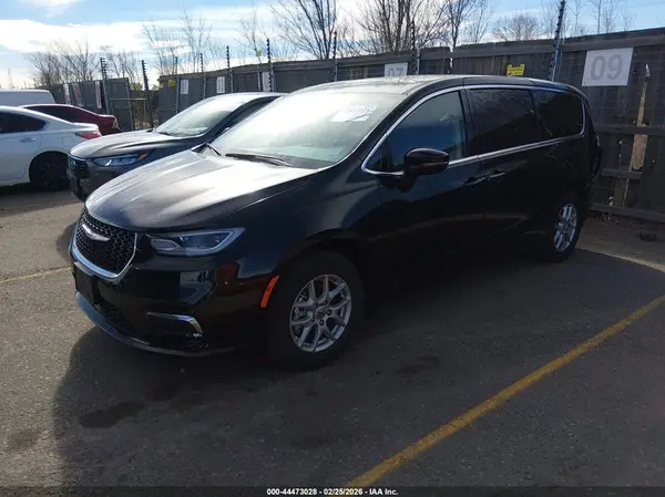 2C4RC1BG5RR167634 2024 CHRYSLER PACIFICA - Image 2