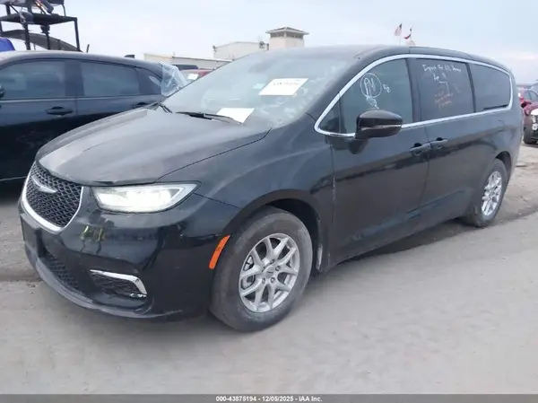 2C4RC1BG5SR506463 2025 CHRYSLER PACIFICA - Image 2