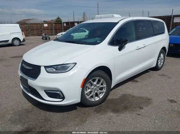 2C4RC1BG5SR526356 2025 CHRYSLER PACIFICA - Image 2