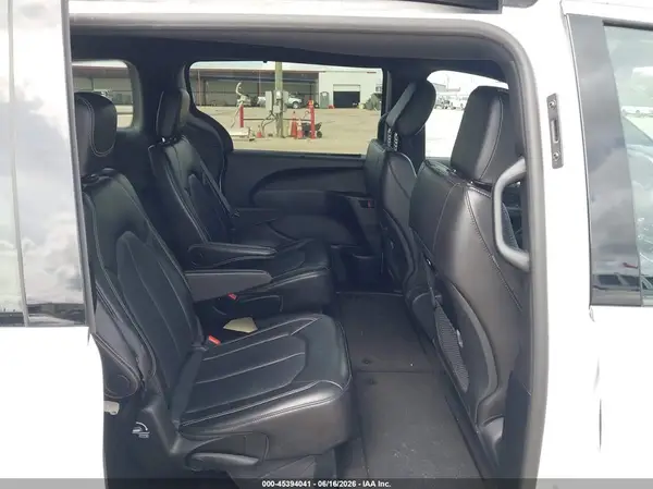 2C4RC1BG5SR560605 2025 CHRYSLER PACIFICA - Image 8