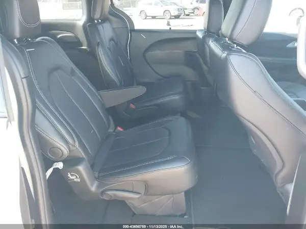 2C4RC1BG5SR600049 2025 CHRYSLER PACIFICA - Image 8