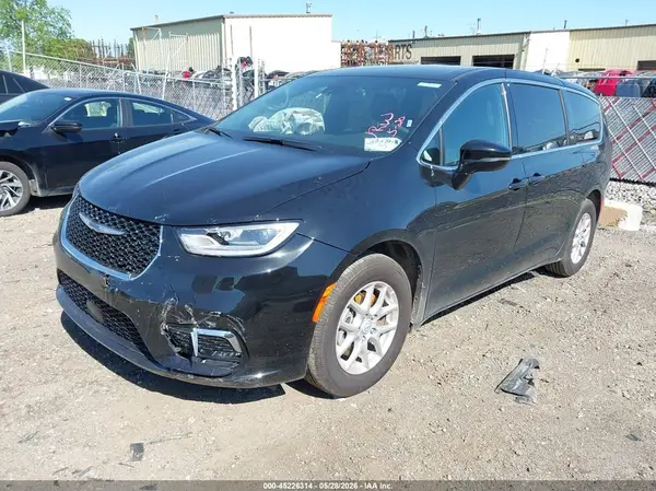 2C4RC1BG5TR160710 2026 CHRYSLER PACIFICA - Image 2