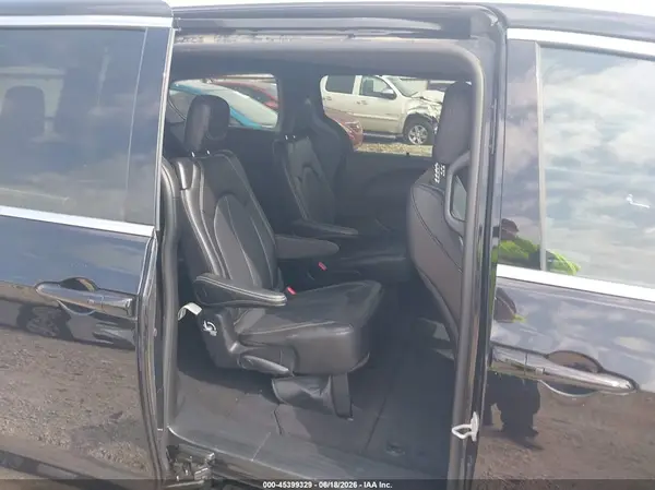 2C4RC1BG5TR183341 2026 CHRYSLER PACIFICA - Image 8