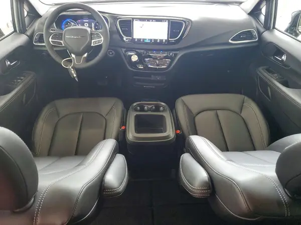 2C4RC1BG5TR185848 2026 CHRYSLER PACIFICA - Image 8
