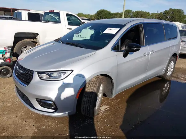 2C4RC1BG5TR186790 2026 CHRYSLER PACIFICA - Image 2