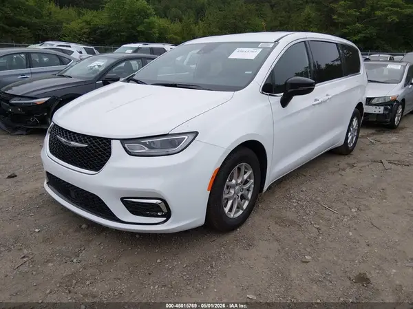 2C4RC1BG5TR236118 2026 CHRYSLER PACIFICA - Image 2