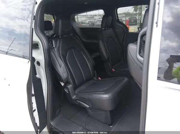2C4RC1BG5TR283553 2026 CHRYSLER PACIFICA - Image 8