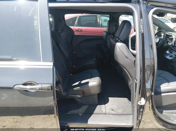 2C4RC1BG5VR552847 2027 CHRYSLER PACIFICA - Image 8