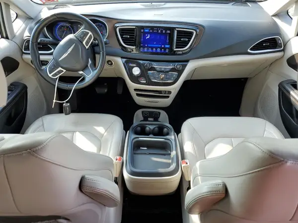 2C4RC1BG6HR501037 2017 CHRYSLER PACIFICA - Image 8