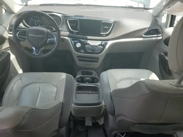 2C4RC1BG6HR501331 2017 CHRYSLER PACIFICA - Image 8