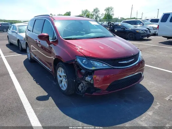 2C4RC1BG6HR510885 2017 CHRYSLER PACIFICA - Image 1